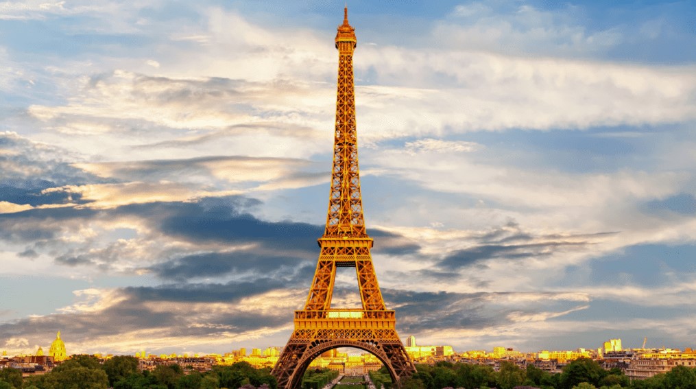 Embarking on the Journey of French as a Foreign Language: Embrace the Language of Love and Culture – Hind Louali