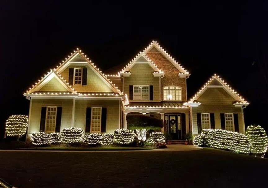 A Christmas Light Installation Atlanta Service Worth Every Penny